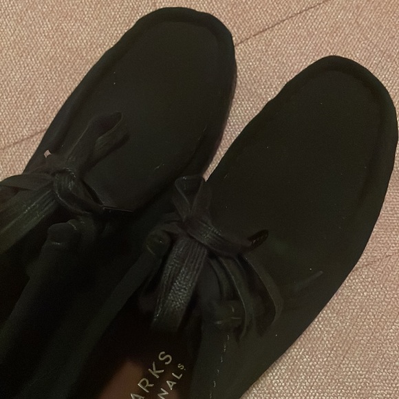 New never worn Clarks Wallabees originals black sz 7 - Picture 3 of 5